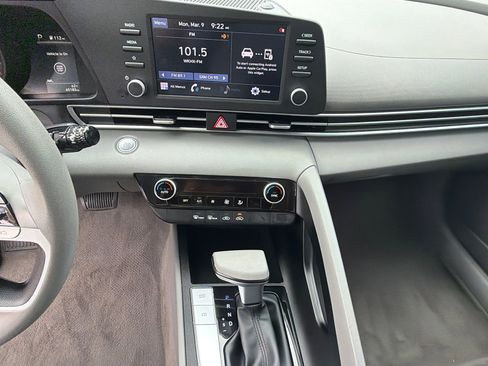Certified 2022 Hyundai Elantra SEL image 29