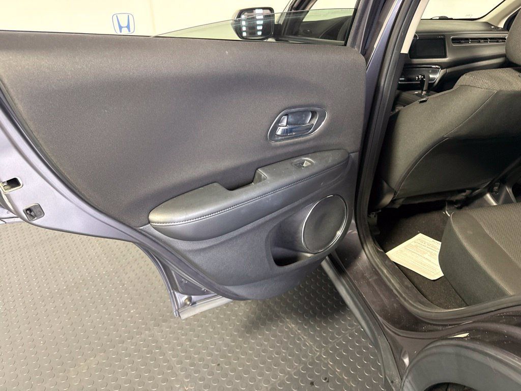 Used 2016 Honda HR-V EX image 12
