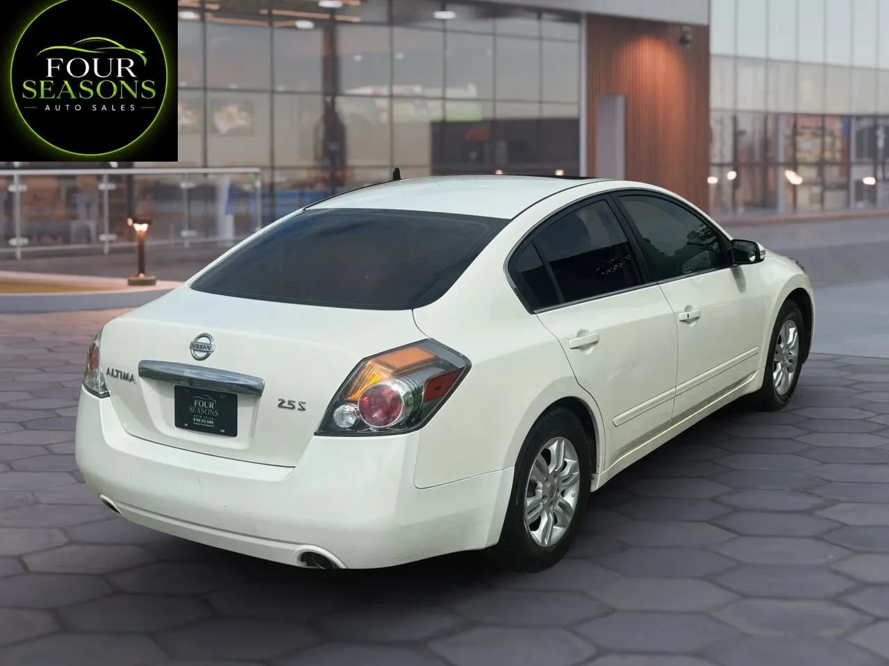 Used 2012 Nissan Altima 2.5 S w/ Convenience Pkg FWD image 3