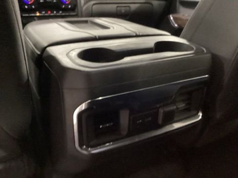 Used 2020 GMC Sierra 1500 Elevation w/ Elevation Value Package AWD/4WD image 13
