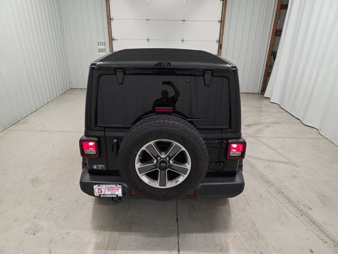 Used 2021 Jeep Wrangler Unlimited Sahara w/ Cold Weather Group AWD/4WD image 5