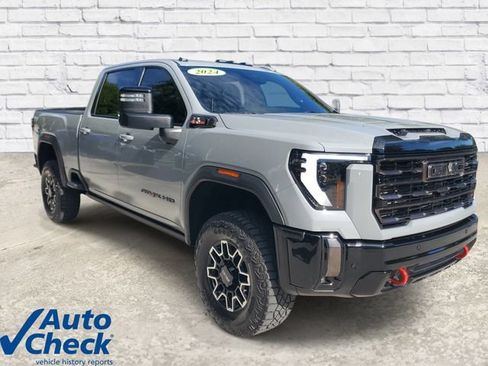 Used 2024 GMC Sierra 2500 AT4X AWD/4WD image 5