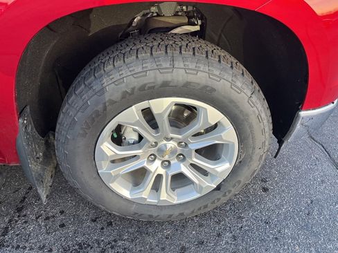 Certified 2022 Chevrolet Silverado 1500 LTZ w/ LTZ Convenience Package II image 9