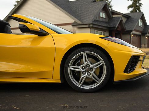 Used 2025 Chevrolet Corvette Stingray Premium Cpe w/ Z51 Performance Package image 11