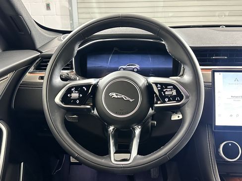 Used 2026 Jaguar F-PACE R-Dynamic S AWD/4WD image 14