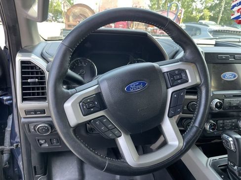 Used 2019 Ford F150 Lariat w/ Equipment Group 502A Luxury AWD/4WD image 6