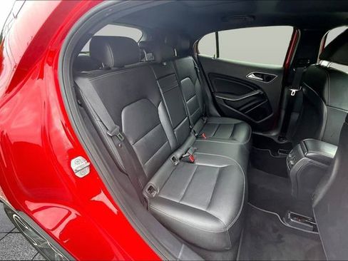 Certified 2019 Mercedes-Benz GLA 250 4MATIC image 28