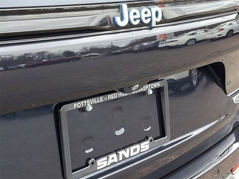 Used 2022 Jeep Grand Cherokee Summit image 35