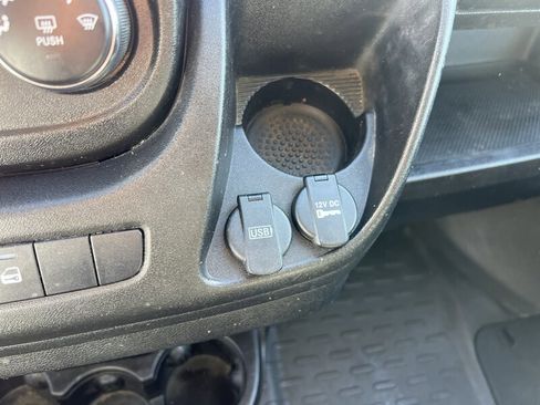 Used 2019 RAM ProMaster 2500 w/ Premium Appearance Group image 23