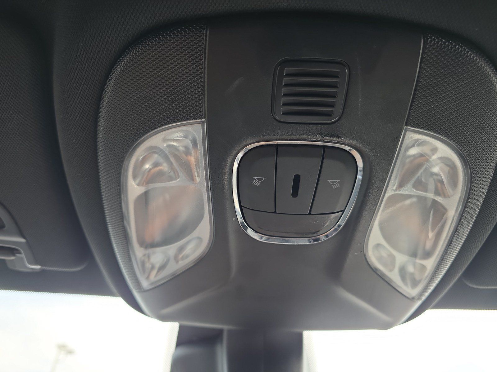 Used 2024 Jeep Compass Latitude AWD/4WD image 35