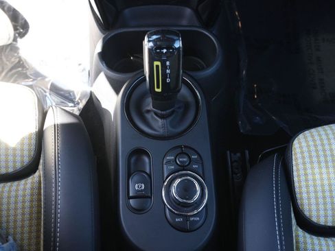 Used 2023 MINI Cooper SE FWD image 15