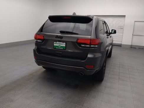 Used 2019 Jeep Grand Cherokee Altitude AWD/4WD image 7