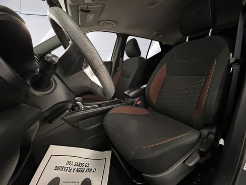 Used 2024 Nissan Kicks SR w/ Interior Electronics Package image 8