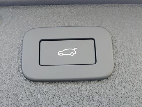 New 2025 Land Rover Discovery Sport Dynamic SE AWD/4WD image 12
