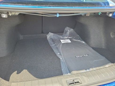 New 2026 Nissan Sentra SR w/ SR Premium Package FWD image 5