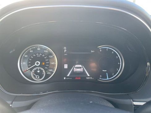 Used 2025 Genesis GV70 2.5T image 11