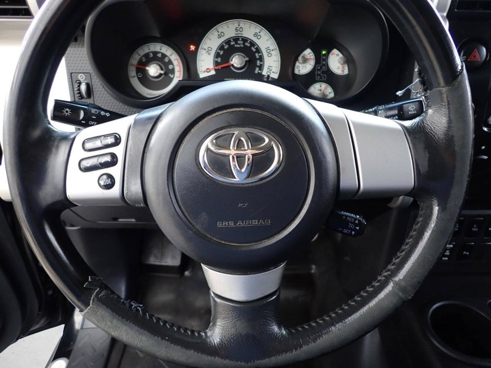 Used 2008 Toyota FJ Cruiser 4WD image 12