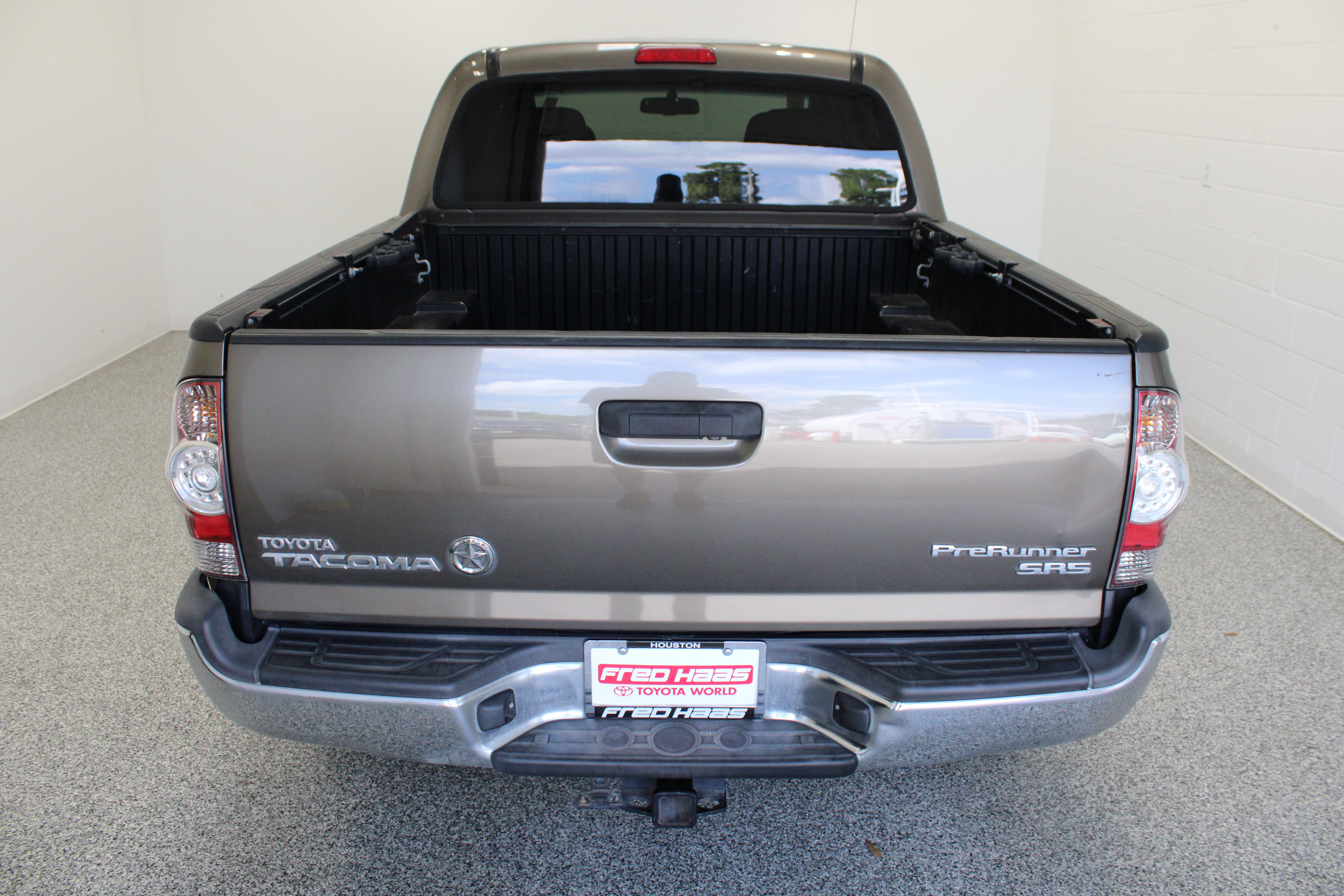 Used 2013 Toyota Tacoma PreRunner w/ SR5 Pkg RWD image 8