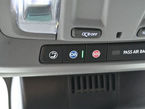 Used 2025 GMC Sierra 1500 Elevation AWD/4WD image 29