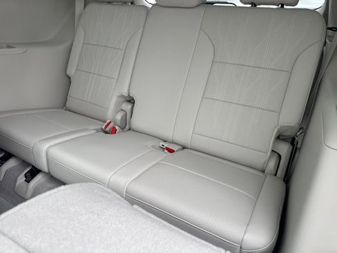 New 2026 Buick Enclave Avenir w/ Super Cruise Package image 14