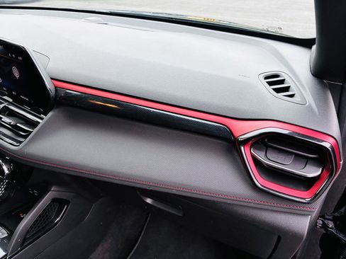 Used 2024 Chevrolet TrailBlazer RS w/ Convenience Package image 36