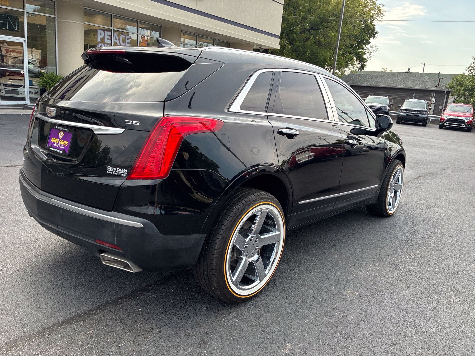 Used 2019 Cadillac XT5 Premium Luxury AWD/4WD image 3