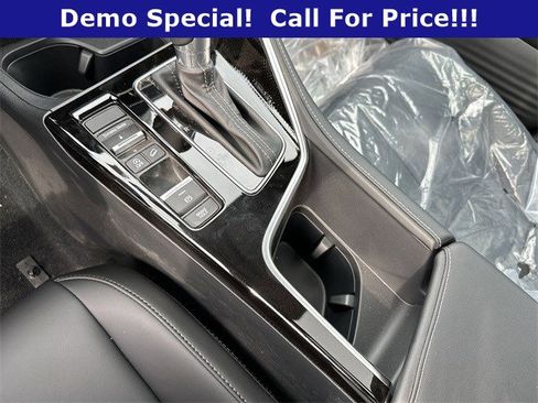 Used 2025 Acura ADX FWD image 23