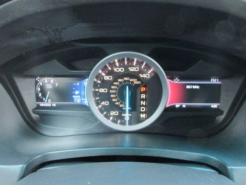 Used 2015 Ford Explorer XLT w/ Equipment Group 202A image 12