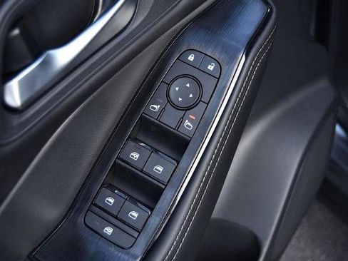 New 2026 Nissan Rogue SV image 9