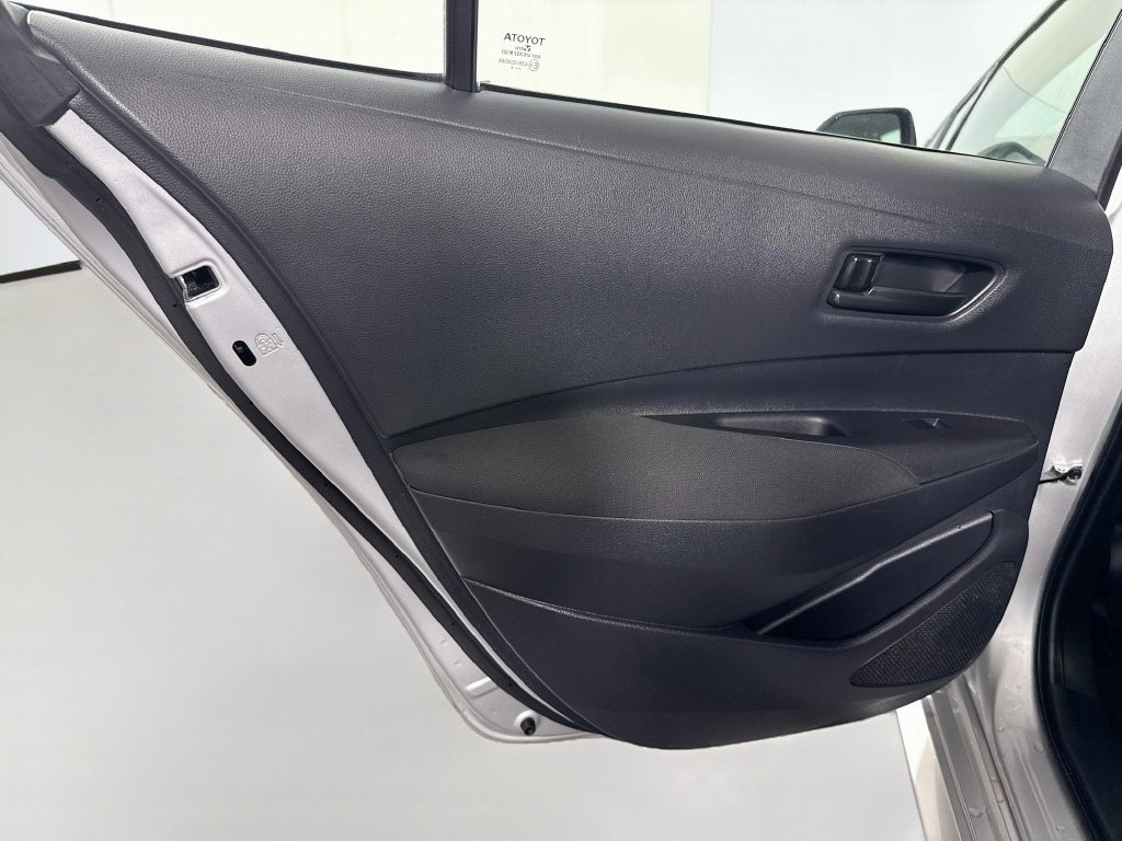 Used 2025 Toyota Corolla LE FWD image 24