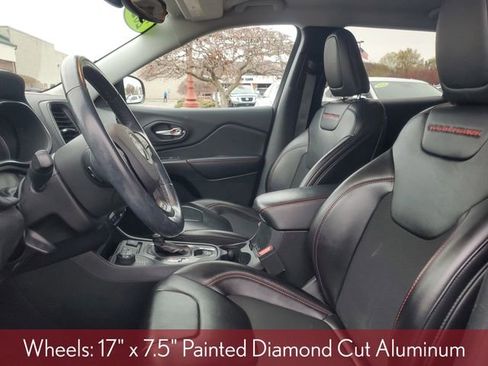 Used 2020 Jeep Cherokee Trailhawk w/ Cold Weather Group image 13