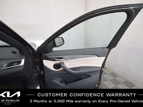 Used 2017 BMW X1 xDrive28i image 15