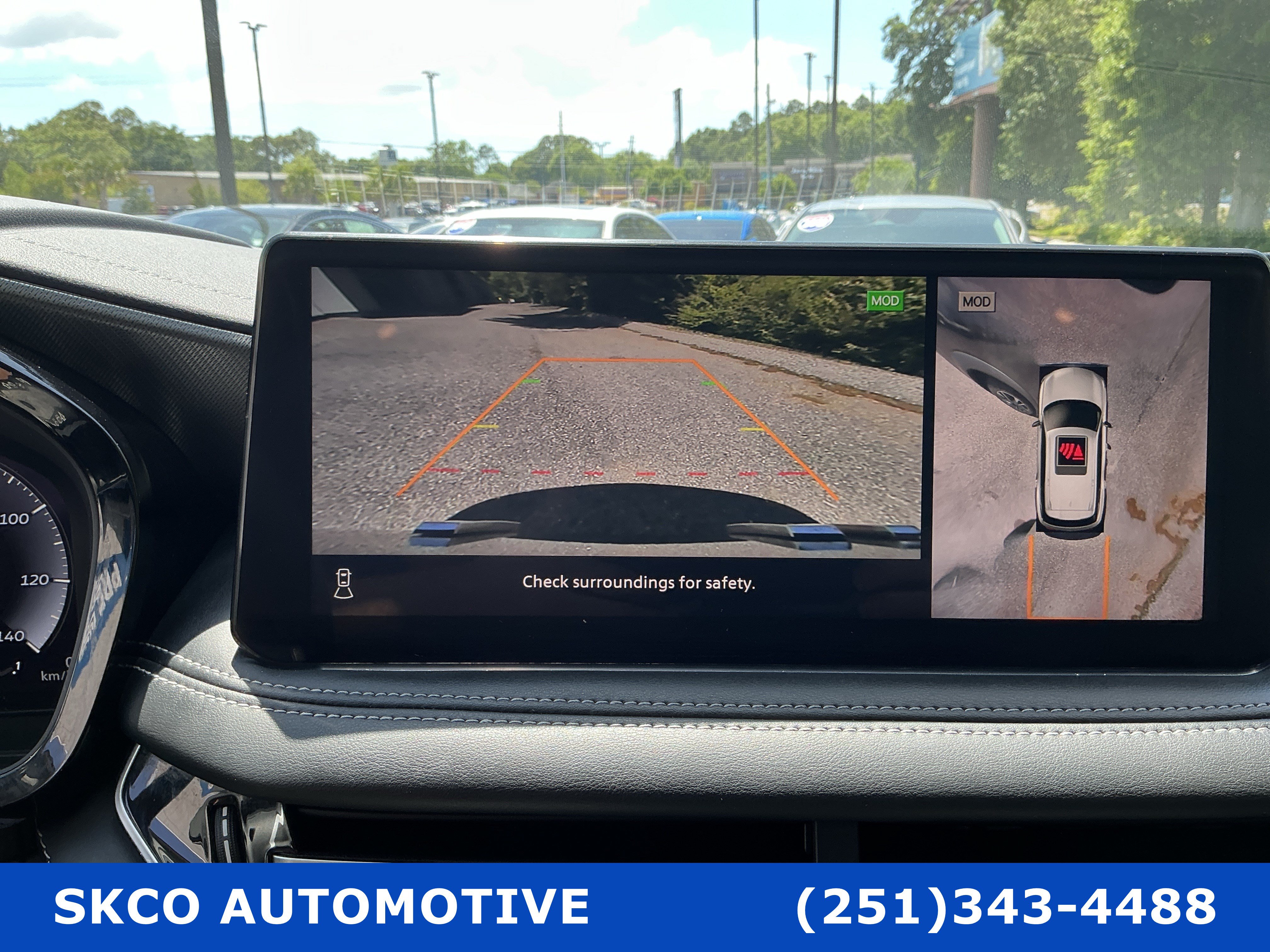 Used 2023 INFINITI QX60 Luxe w/ Vision Package FWD image 17