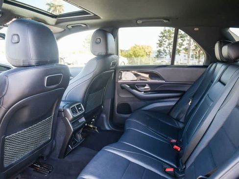 Used 2020 Mercedes-Benz GLE 350 w/ Premium Package image 19
