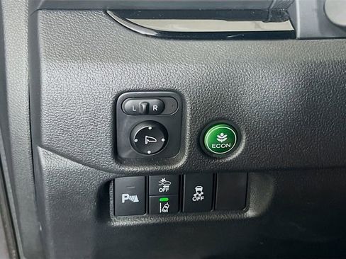 Used 2019 Honda Pilot Touring image 12
