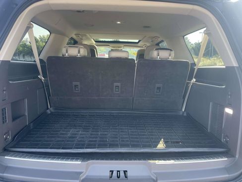 Used 2022 Lincoln Navigator L Reserve AWD/4WD image 10