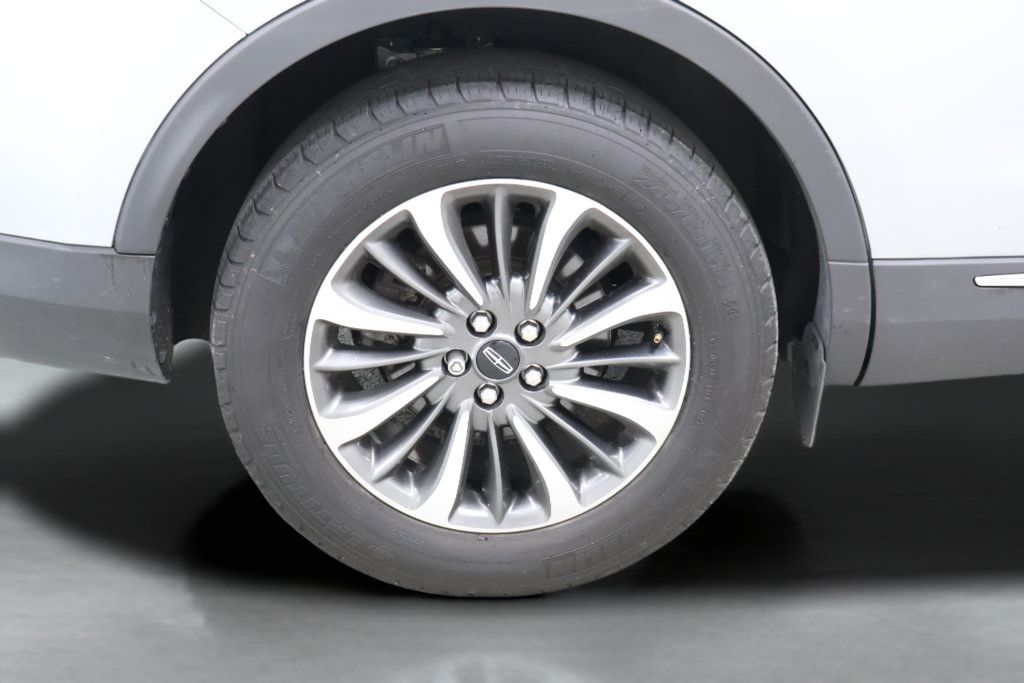 Used 2023 Lincoln Nautilus FWD w/ Premium Package image 36