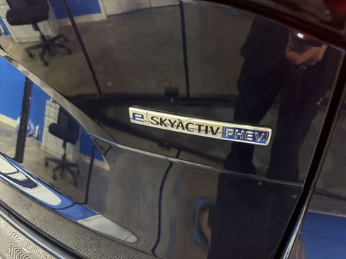 Used 2024 MAZDA CX-90 Plug-In Hybrid w/ Preferred AWD/4WD image 28