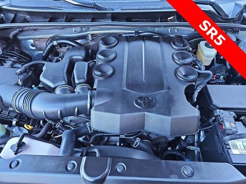 Used 2020 Toyota 4Runner SR5 image 13