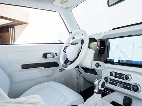 Used 2024 Ford Bronco Black Diamond image 62