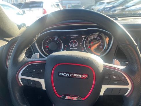 Used 2018 Dodge Challenger R/T Scat Pack w/ Leather Interior Group image 14