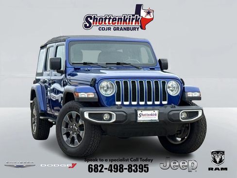 Used 2018 Jeep Wrangler Unlimited Sahara AWD/4WD image 1