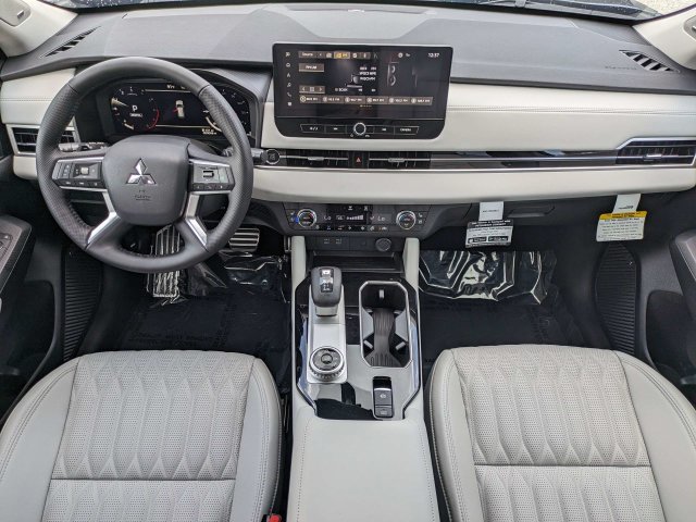 New 2026 Mitsubishi Outlander SEL FWD image 15