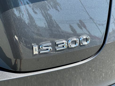 Used 2025 Lexus IS 300 RWD image 21