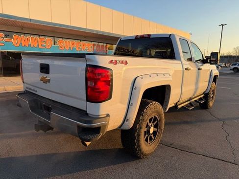Used 2018 Chevrolet Silverado 2500 W/T w/ WT Convenience Package image 4
