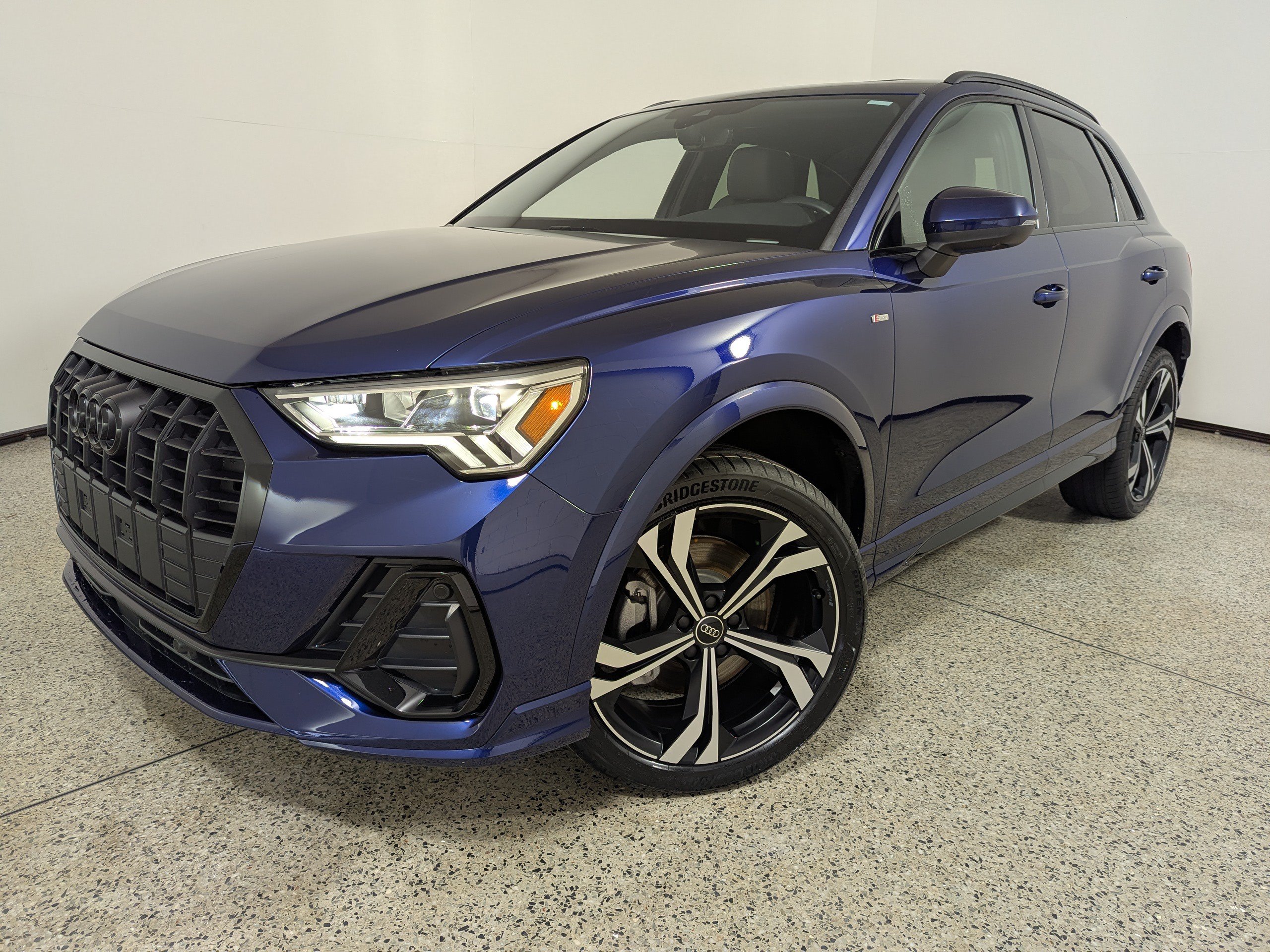 Certified 2023 Audi Q3 2.0T Premium Plus w/ Premium Plus Package AWD/4WD image 24