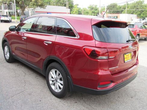 Used 2019 Kia Sorento AWD image 11