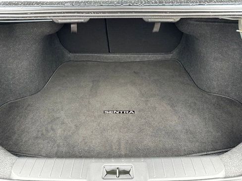 Used 2025 Nissan Sentra SV w/ Trunk Package image 9