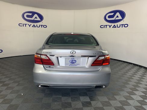 Used 2010 Lexus LS 460 L RWD image 4