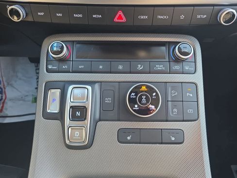 Used 2024 Hyundai Palisade SEL image 12